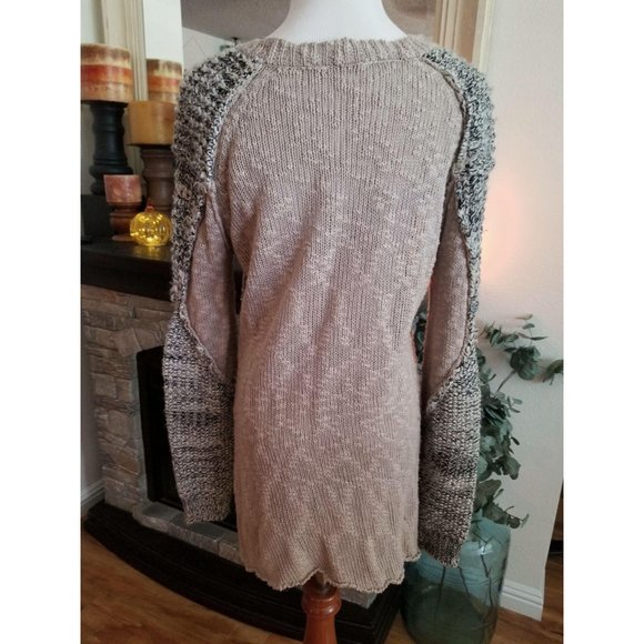 BKE deconstructed woman’s tunic sweater - Picture 6 of 13